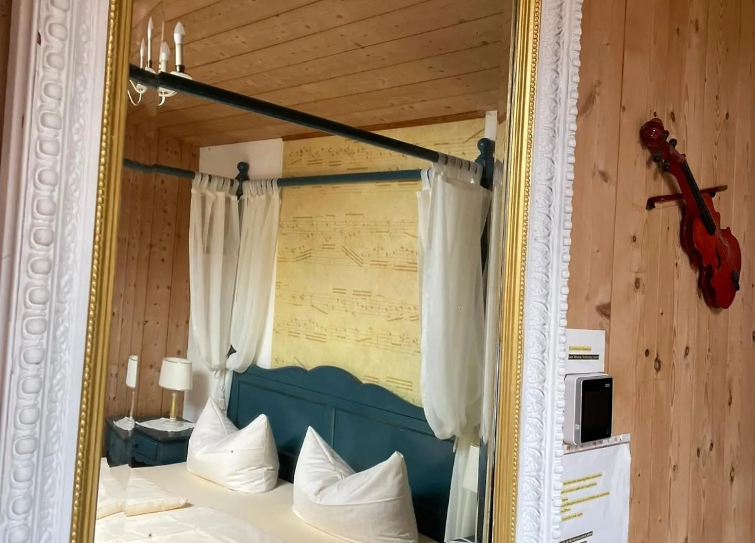 Gasthof Falkenstein - Metzgerei Schwaiger - Guest House Flintsbach am Inn
