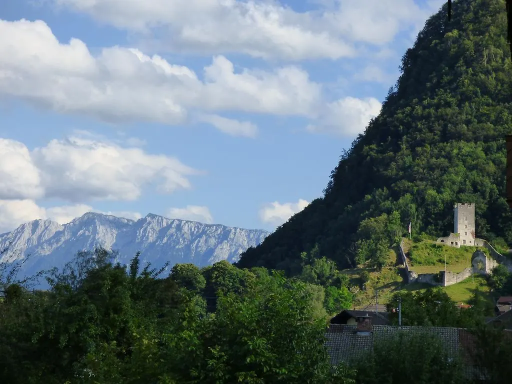 Gasthof Falkenstein - Metzgerei Schwaiger - フリンツバッハ ドイツ