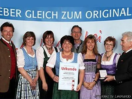 Gasthof Falkenstein - Metzgerei Schwaiger - フリンツバッハ 3*,
